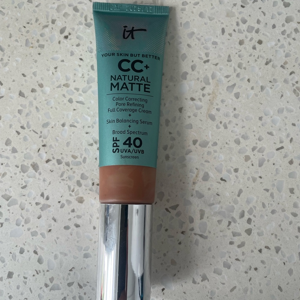 IT Cosmetics Tan CC Matte Foundation
